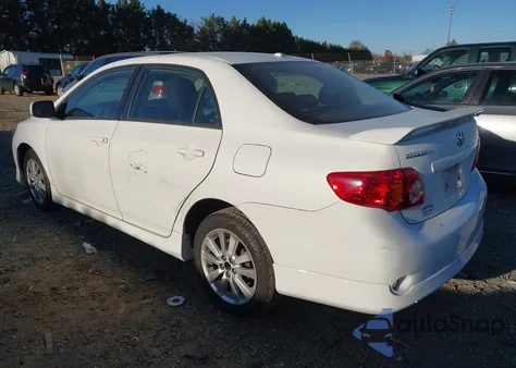 2010 Toyota Corolla S z USA, uszkodzony, nr VIN 2T1BU4EE3AC471933